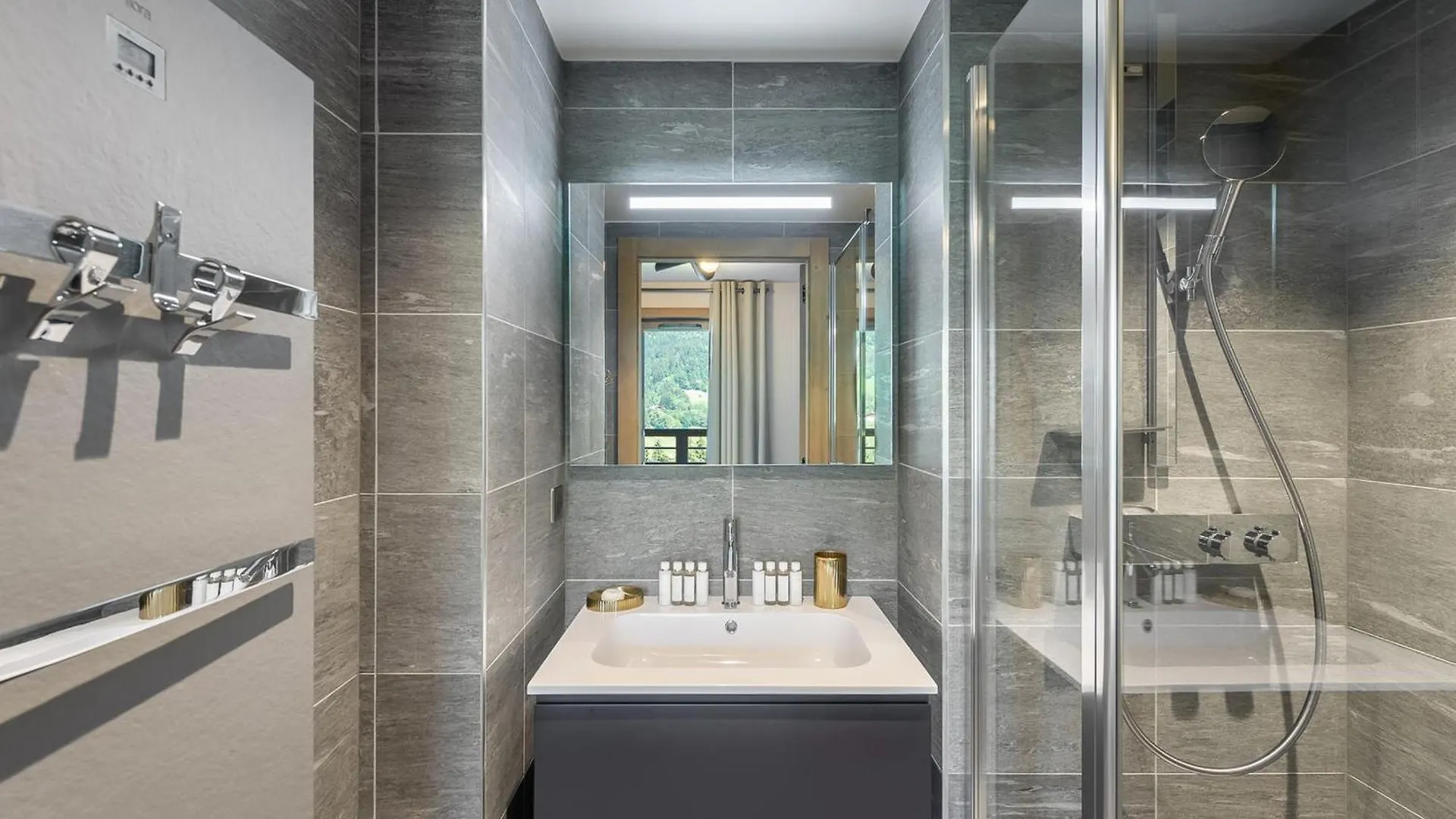 Duplex A Megeve Avec Spa, Piscine, Salle De Sport Et Cheminee - Fr-1-569-32 0*,  צרפת